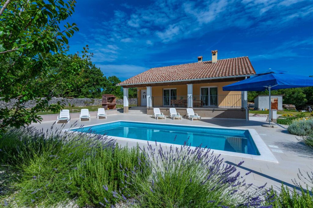 Suru Villa